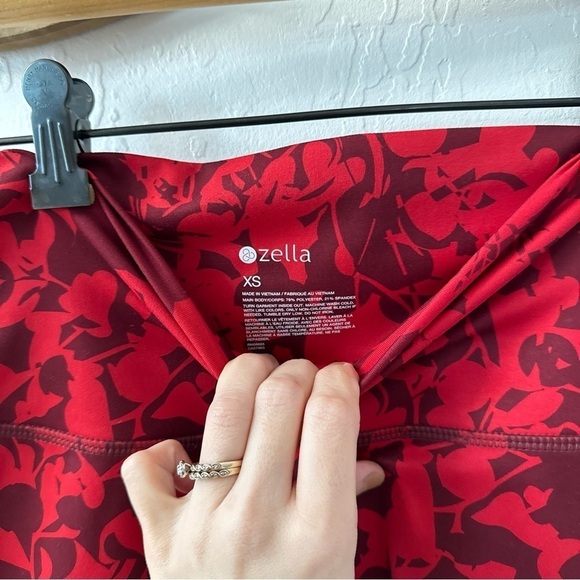 ZELLA Red Floral Studio Lite Flex High Waist 7/8 Leggings XS - Picture 2 of 4